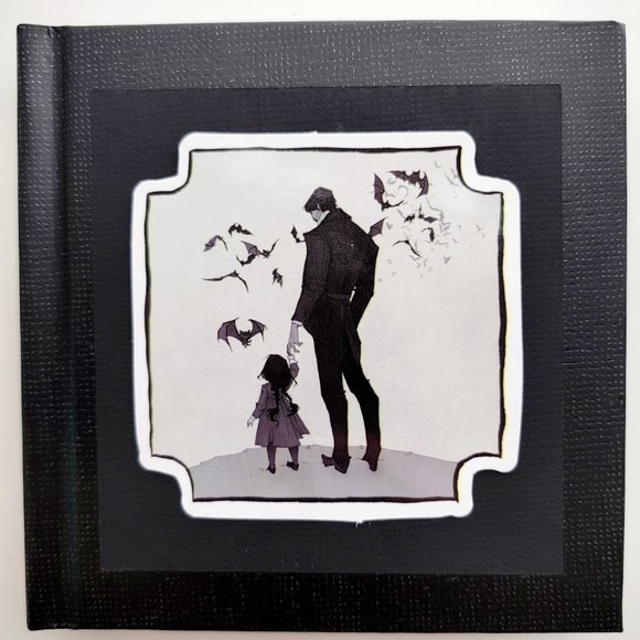 Wednesday Addams Gift Box - Picture 5 of 11